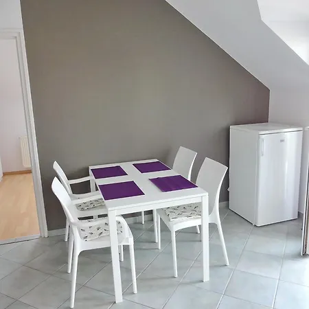 Albizia * באלאטונפורד